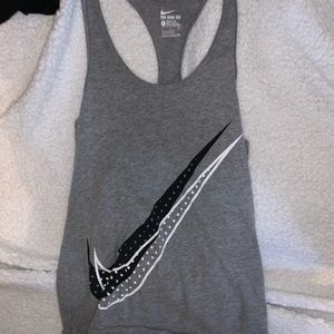 nike tank top